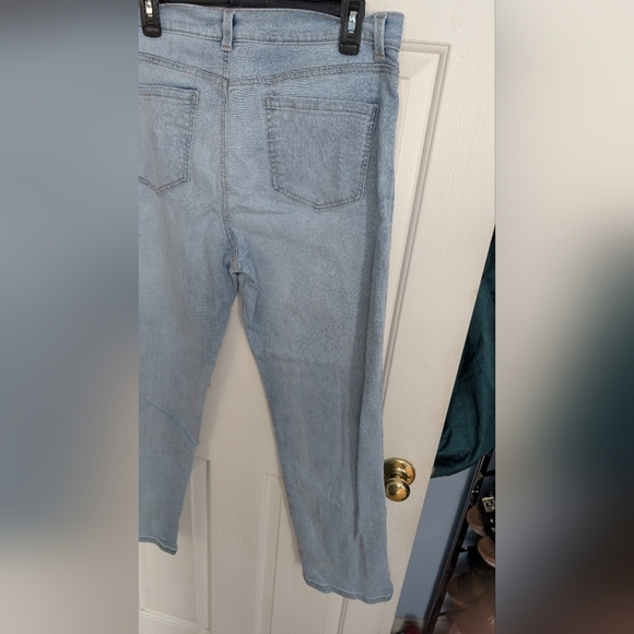 Gloria Vanderbilt  Women's Amanda Jeans Tapered Leg Classic Rise Size 16S (EUC) - Picture 10 of 12
